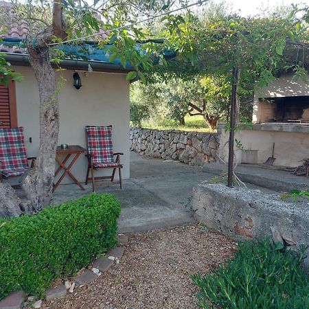 Brbinj Apartmani Bugenvilija מראה חיצוני תמונה